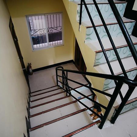 Готель Sleepadz - Capsule Beds Dormitel In Magsaysay Ave Naga Екстер'єр фото