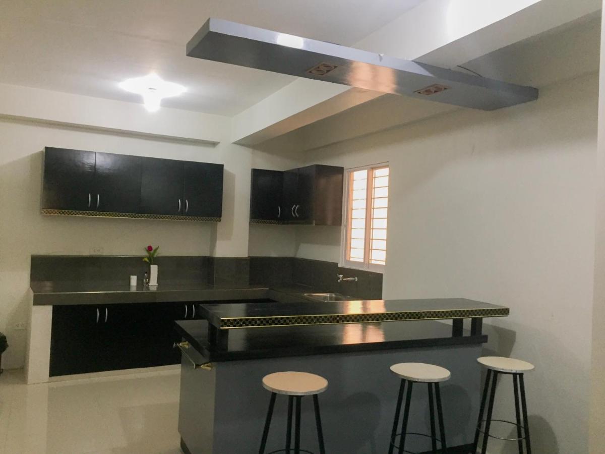 Готель Sleepadz - Capsule Beds Dormitel In Magsaysay Ave Naga Екстер'єр фото