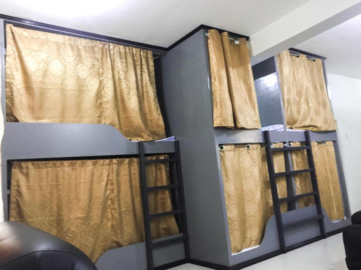 Готель Sleepadz - Capsule Beds Dormitel In Magsaysay Ave Naga Екстер'єр фото