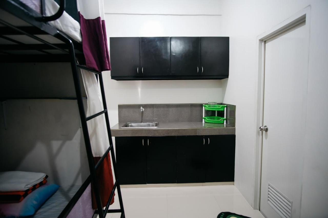 Готель Sleepadz - Capsule Beds Dormitel In Magsaysay Ave Naga Екстер'єр фото
