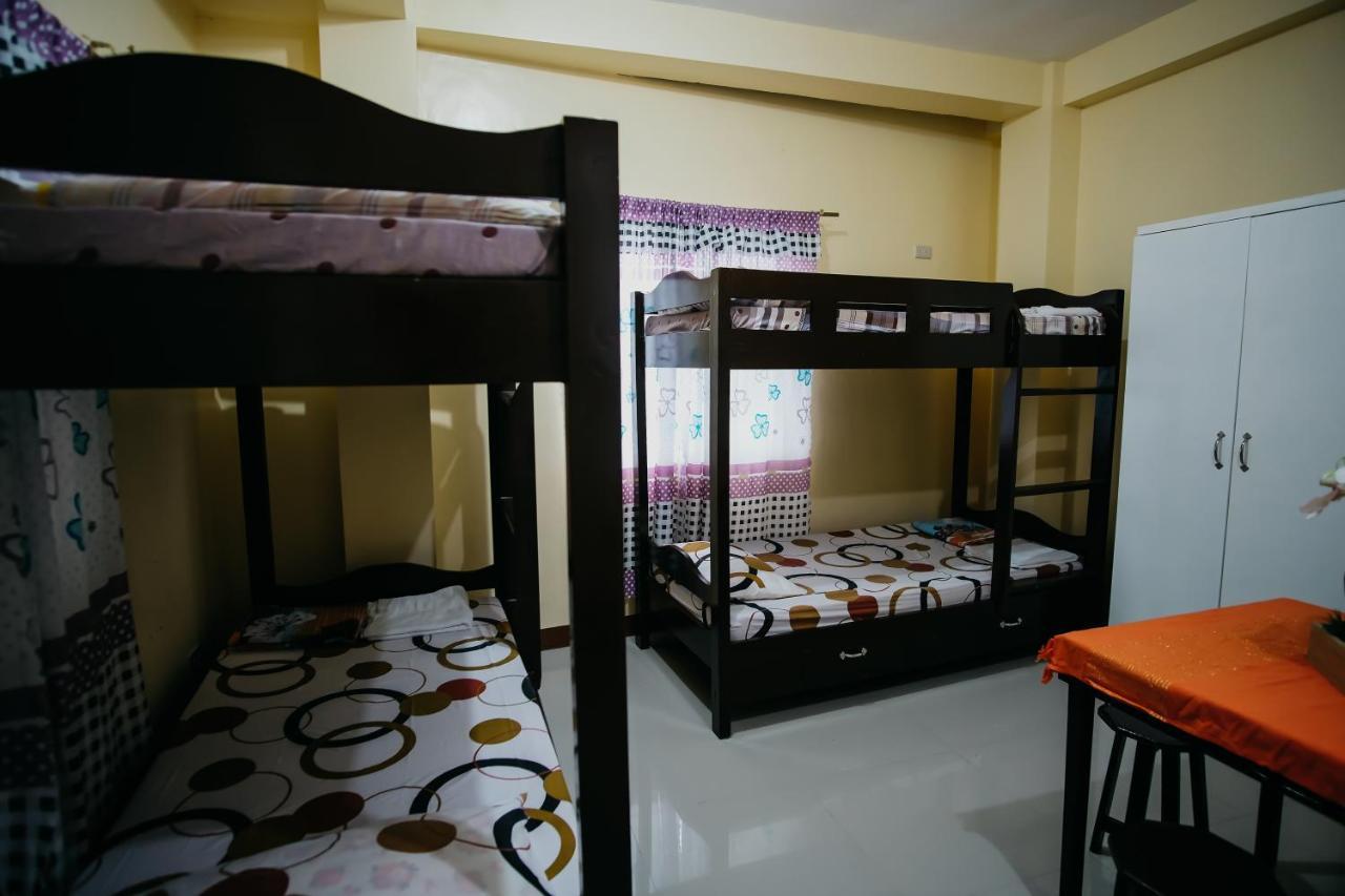 Готель Sleepadz - Capsule Beds Dormitel In Magsaysay Ave Naga Екстер'єр фото