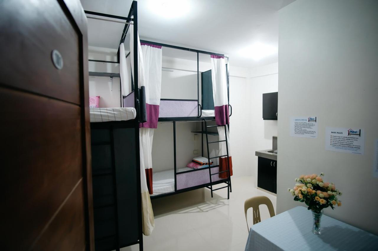 Готель Sleepadz - Capsule Beds Dormitel In Magsaysay Ave Naga Екстер'єр фото