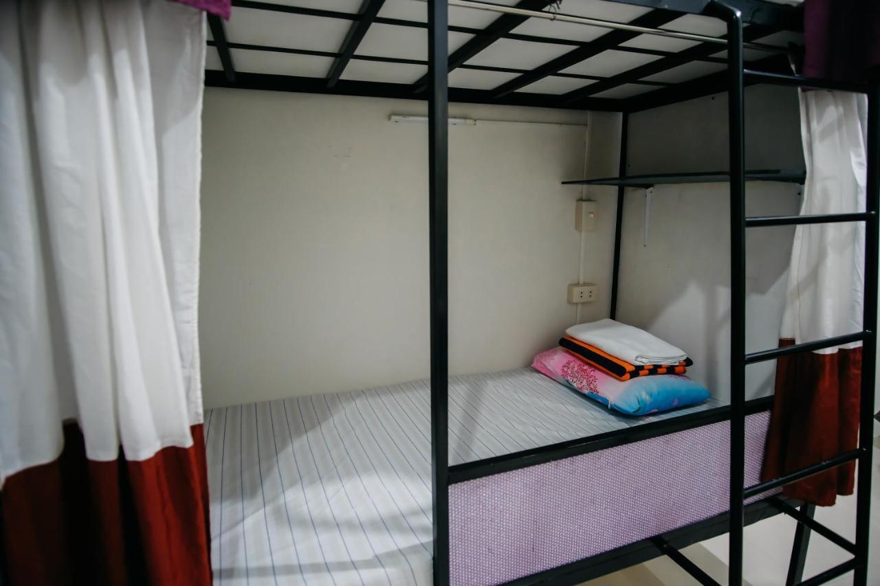 Готель Sleepadz - Capsule Beds Dormitel In Magsaysay Ave Naga Екстер'єр фото