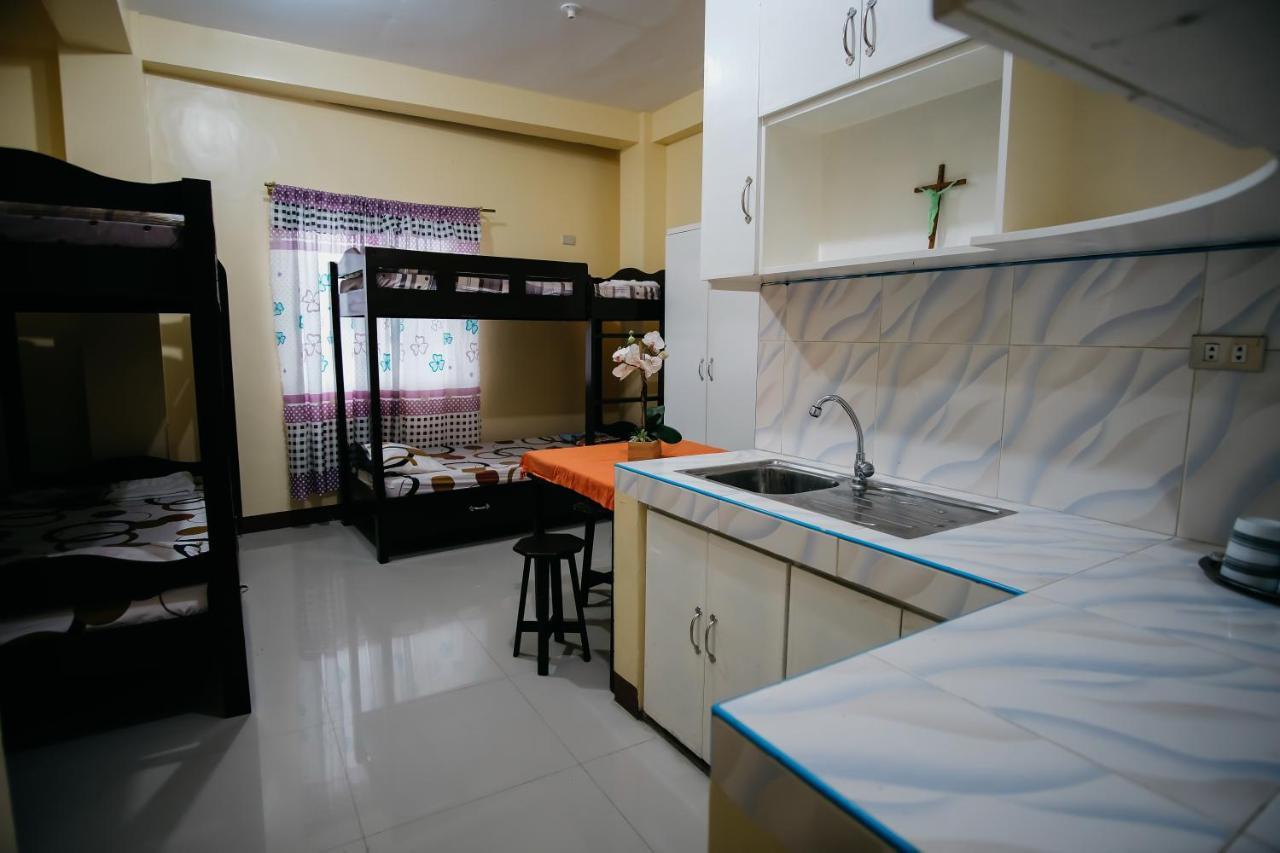 Готель Sleepadz - Capsule Beds Dormitel In Magsaysay Ave Naga Екстер'єр фото